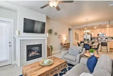 Main picture of 4622 Hahns Peak Dr
