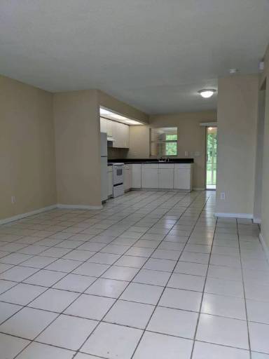 Main picture of 1229 SE 24th Ave