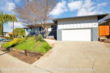 Main picture of 215 E Millan St