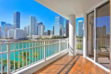 Main picture of Courvoisier Courts Brickell Key