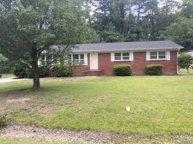 Main picture of 937 E Maynard St