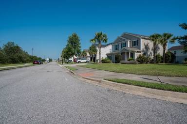 Main picture of 103 Davila St