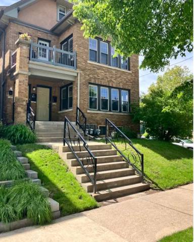 Main picture of 1647 N Astor St