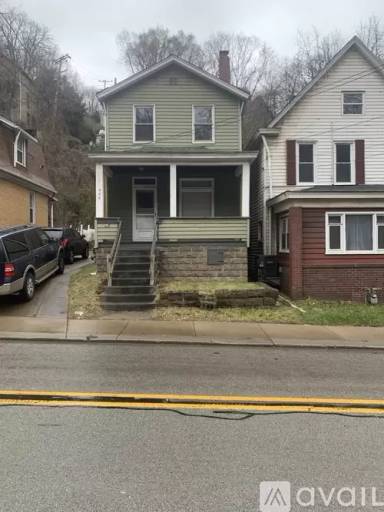 Main picture of 324 Brown Ave