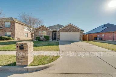 Main picture of 629 Sparrow Dr