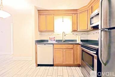 Main picture of Glenmeadow Condominiums