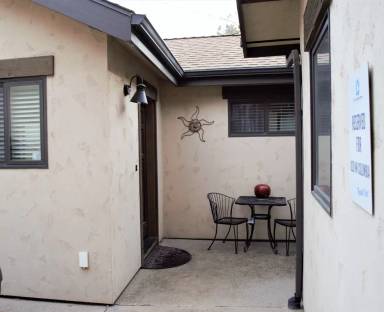 Main picture of 820 NW Columbia St