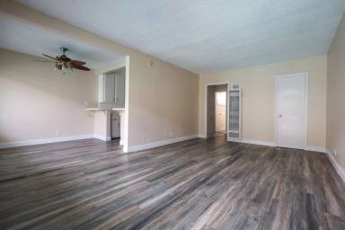 Main picture of 2115 Placentia Ave
