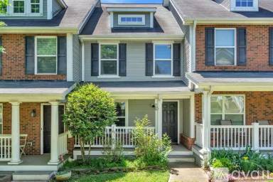 Main picture of 17 Provence St