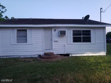 Main picture of 2404 Katherine St