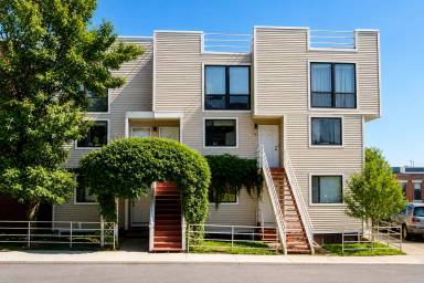 Main picture of 196 Allston St
