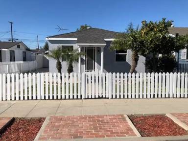 Main picture of 5915 Gardenia Ave