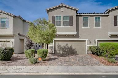 Main picture of 120 Pollentia Ave