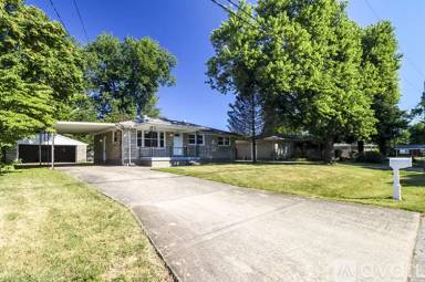 Main picture of 5104 Joy Dr