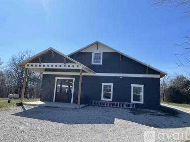 Main picture of 175 White Oak Ln