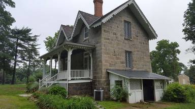 Main picture of 3120 Manor Ln