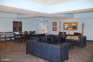 Main picture of 4276 S Main St