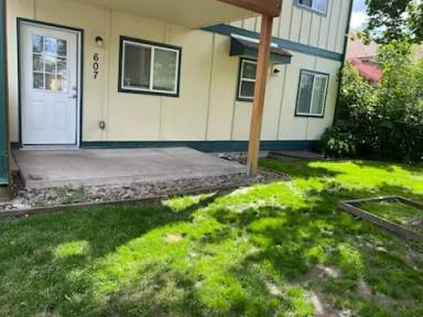 Main picture of 607 Defoe - A