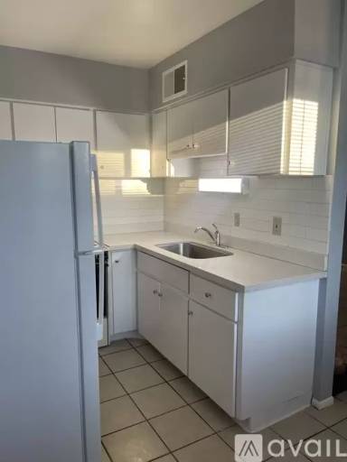 Main picture of 1331 E Vista Ave