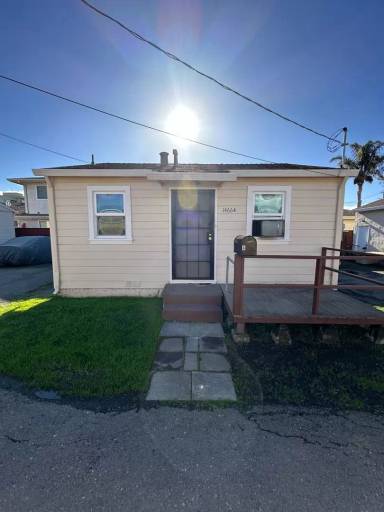 Main picture of 1466 159th Ave