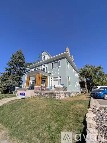 Main picture of 1917 Stevens Ave