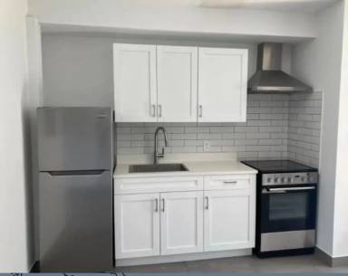 Main picture of 3201 Broadway