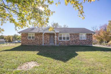 Main picture of 678 Branch Rd