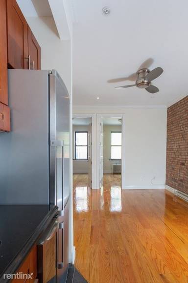 Main picture of 230 E 32nd St