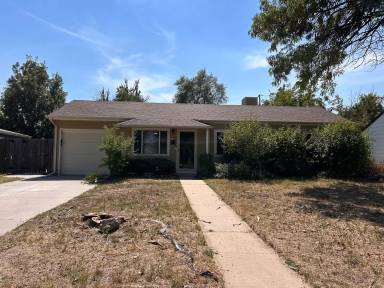 Main picture of 4906 E Bates Ave