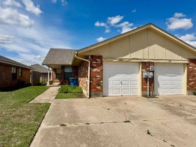 Main picture of 143 Barrett Pl