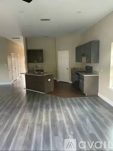 Main picture of 4517 Virgilian St