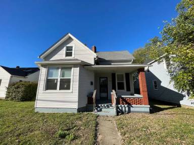Main picture of 830 Saint Clair Ave