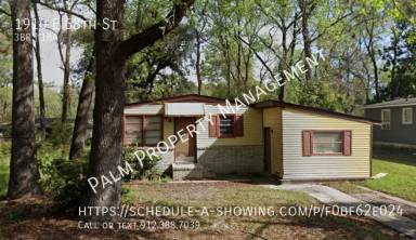 Main picture of 1910 E 58th St