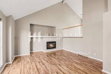 Main picture of 11612 Monroe St