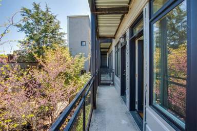 Main picture of 110 West Marshall Street - 110 Unit 27