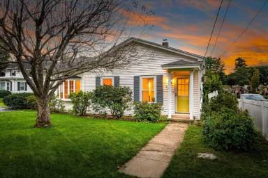 Main picture of 4138 Crestwood St
