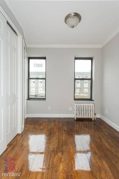 Main picture of 722 10th Ave