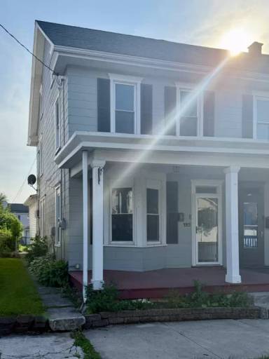 Main picture of 123 S Harrison St