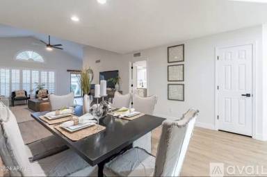 Main picture of 446 E Utopia Rd