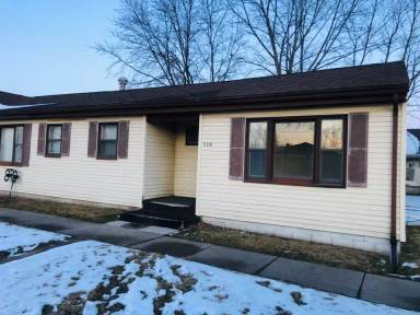 Main picture of 112 N Douglas Ave