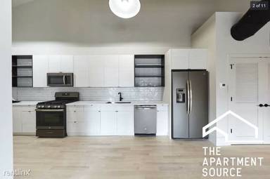 Main picture of 3061 W Logan Blvd