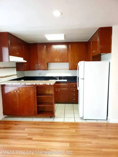 Main picture of 1815 N Serrano Ave