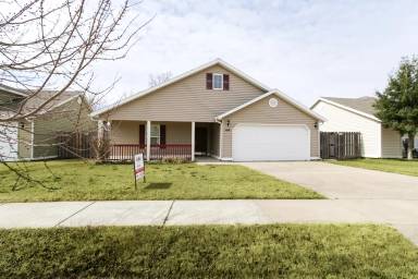 Main picture of 1241 S Holland Dr