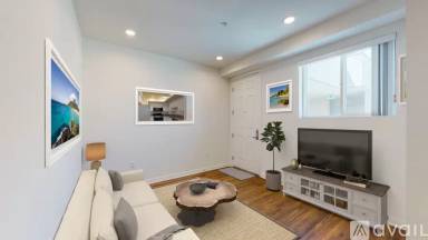 Main picture of 1836 Sichel St
