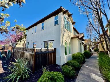 Main picture of 131 English Rose Cir