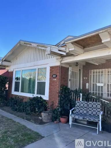 Main picture of 3618 Clifton Ave