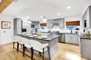 Main picture of 3268 Dos Palos Dr