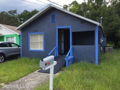 Main picture of 641 W 6th St