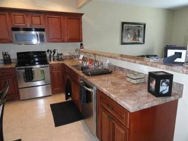 Main picture of 1725 New Castle Dr NE