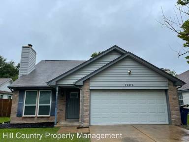 Main picture of 1605 Parkwood Dr